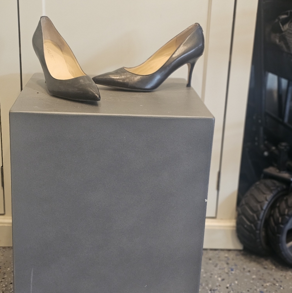 Ivanka Trump Heels. Size 6.5. Color - Black